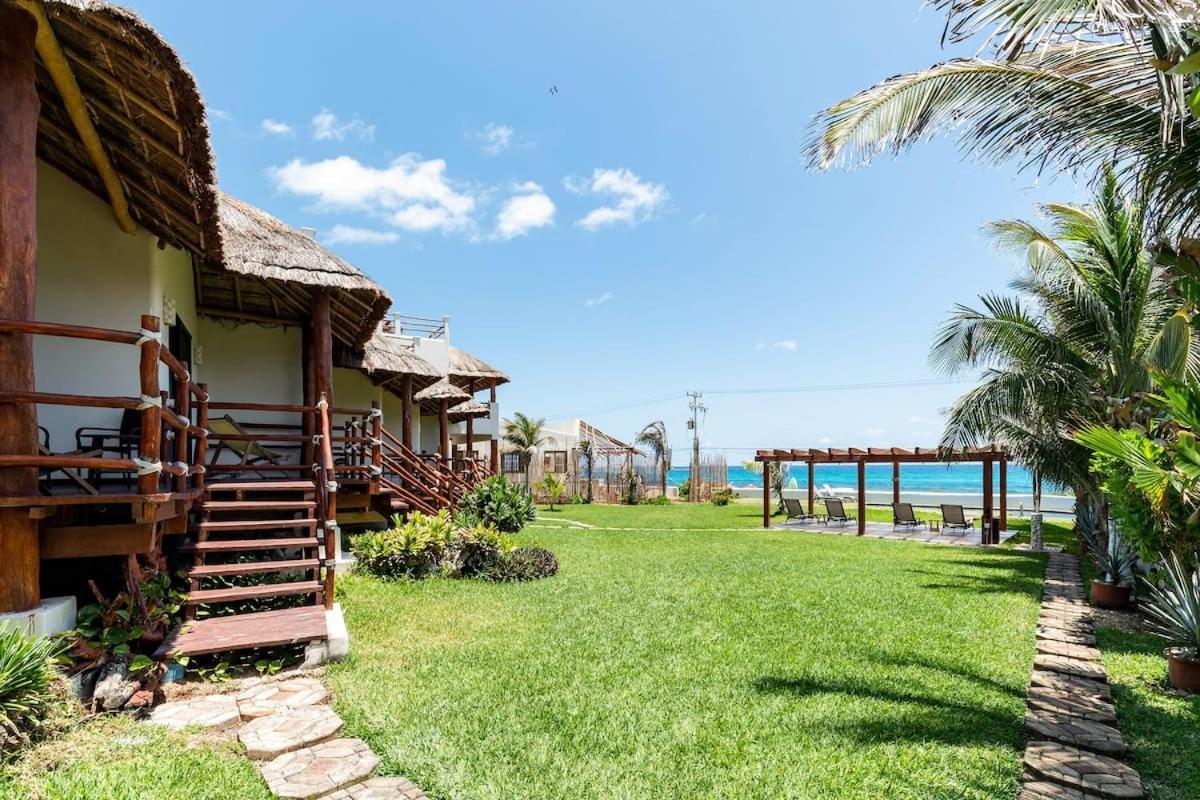 Villa With Ocean View, Pool, Restaurant And Rooftop イスラ・ムヘーレス エクステリア 写真